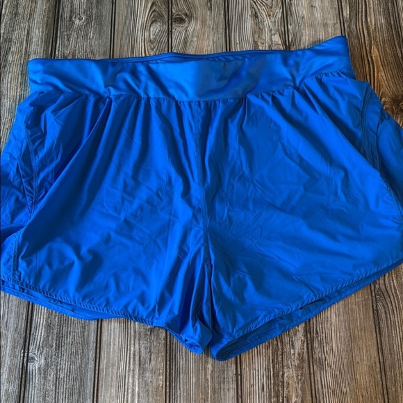 Fabletics run shorts running 3x NEW austyn zip back pocket liner shorts mid rise - Picture 1 of 5